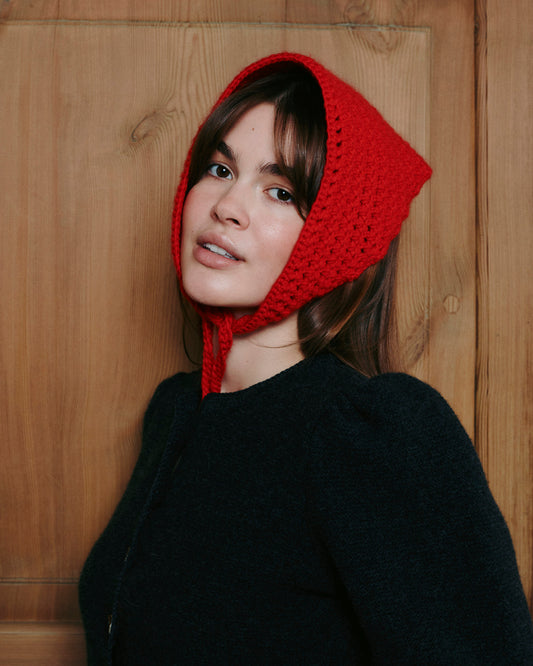 Heidi Tüechli in alpine red